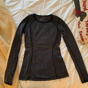 Lululemon Long Sleeve Top size 6/8